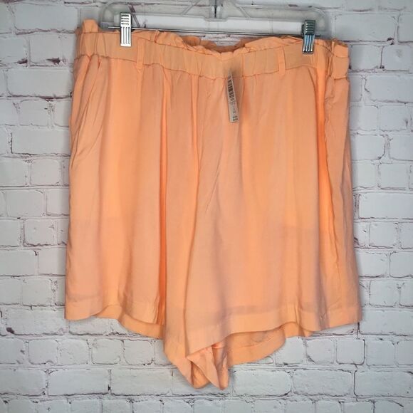 TORRID PULL ON SHORTS WOMEN'S SIZE 1 (1X). PEACH CHILLS LINED - Picture 6 of 11